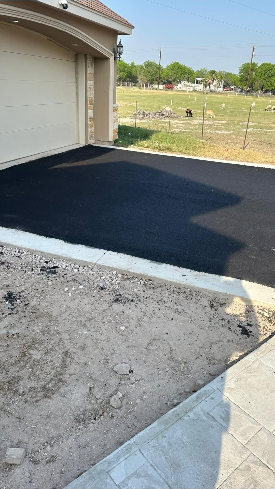 Driveway W/Crown
